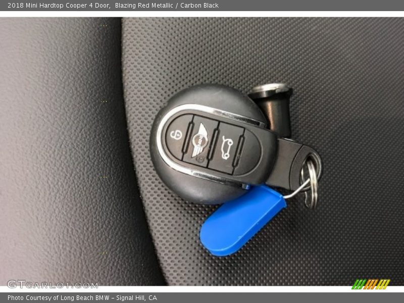 Blazing Red Metallic / Carbon Black 2018 Mini Hardtop Cooper 4 Door