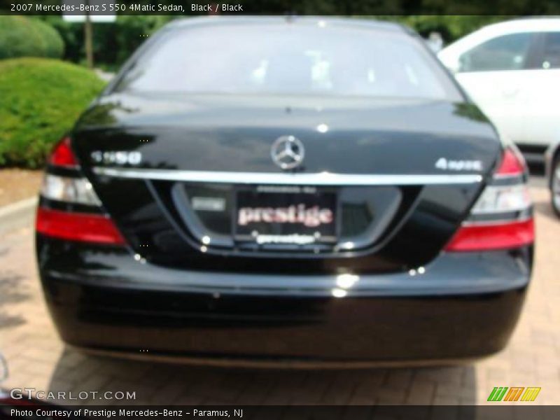 Black / Black 2007 Mercedes-Benz S 550 4Matic Sedan