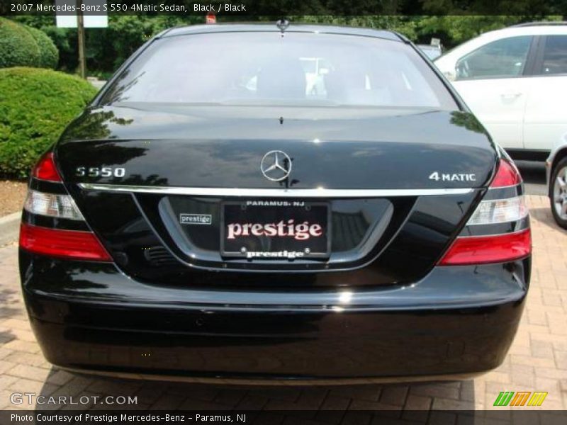 Black / Black 2007 Mercedes-Benz S 550 4Matic Sedan