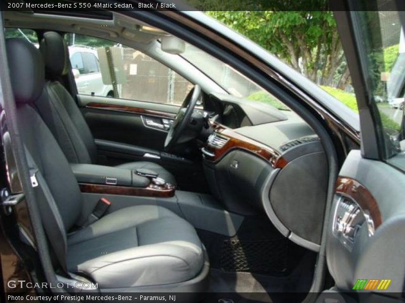 Black / Black 2007 Mercedes-Benz S 550 4Matic Sedan
