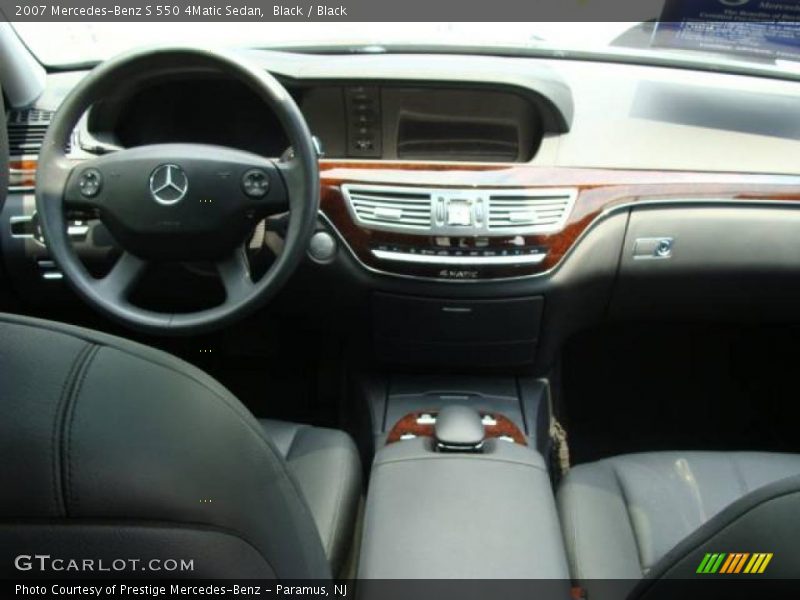 Black / Black 2007 Mercedes-Benz S 550 4Matic Sedan