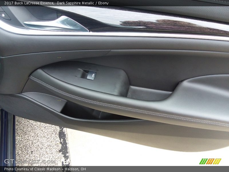 Dark Sapphire Metallic / Ebony 2017 Buick LaCrosse Essence