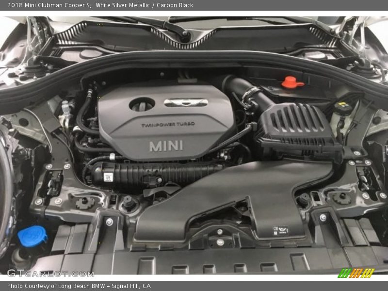 White Silver Metallic / Carbon Black 2018 Mini Clubman Cooper S