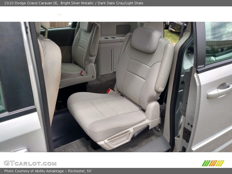 Bright Silver Metallic / Dark Slate Gray/Light Shale 2010 Dodge Grand Caravan SE
