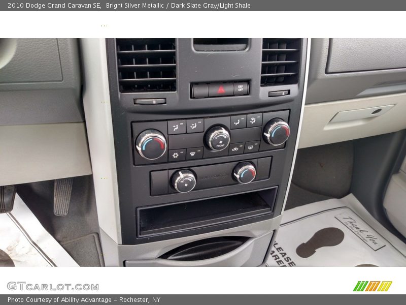 Bright Silver Metallic / Dark Slate Gray/Light Shale 2010 Dodge Grand Caravan SE