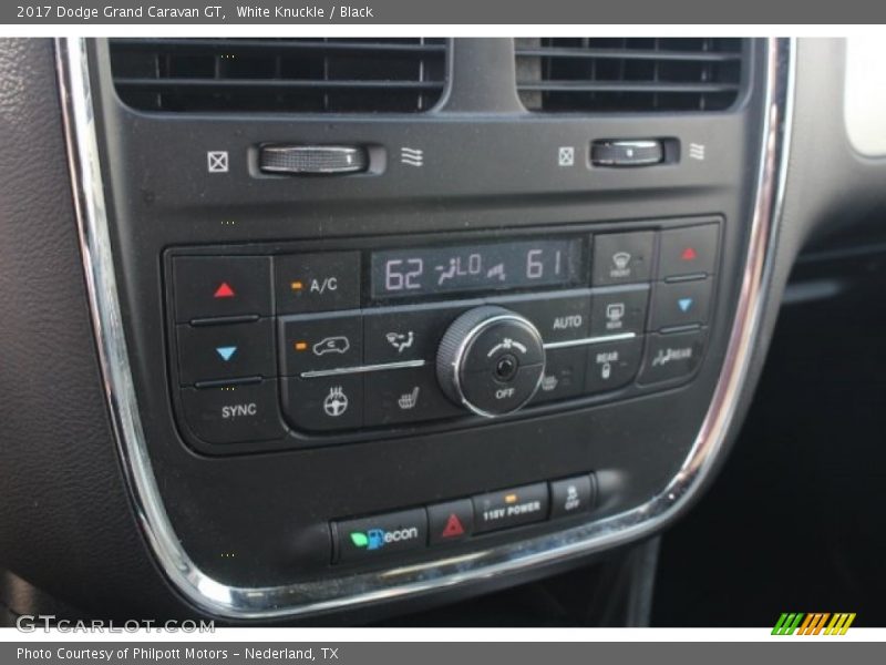White Knuckle / Black 2017 Dodge Grand Caravan GT