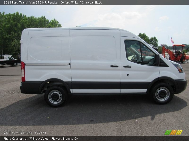  2018 Transit Van 250 MR Regular Oxford White