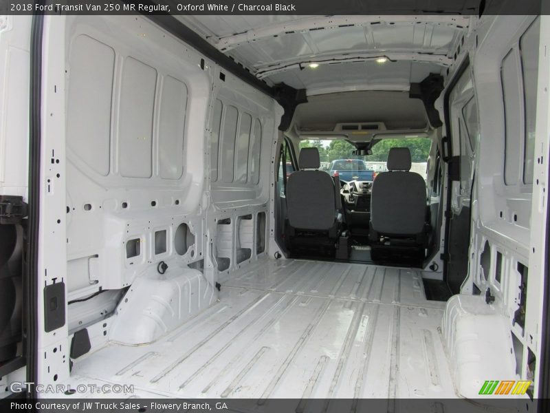  2018 Transit Van 250 MR Regular Trunk
