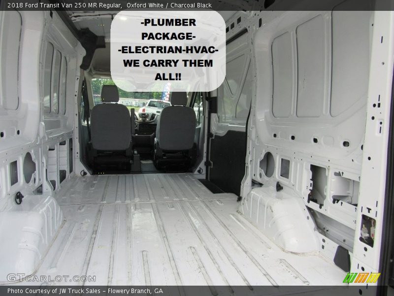 Oxford White / Charcoal Black 2018 Ford Transit Van 250 MR Regular