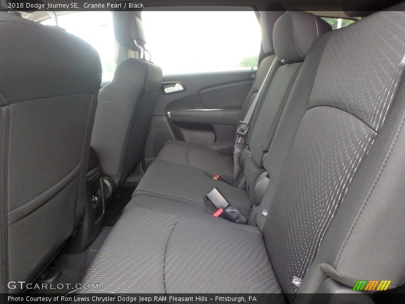Granite Pearl / Black 2018 Dodge Journey SE