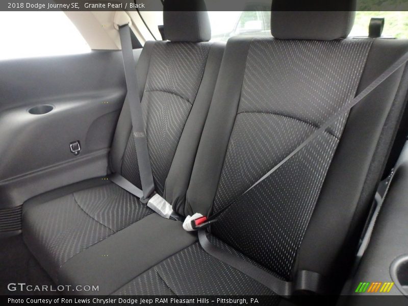 Granite Pearl / Black 2018 Dodge Journey SE
