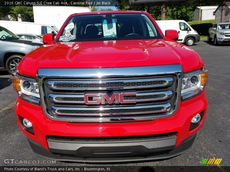 Cardinal Red / Jet Black 2016 GMC Canyon SLE Crew Cab 4x4