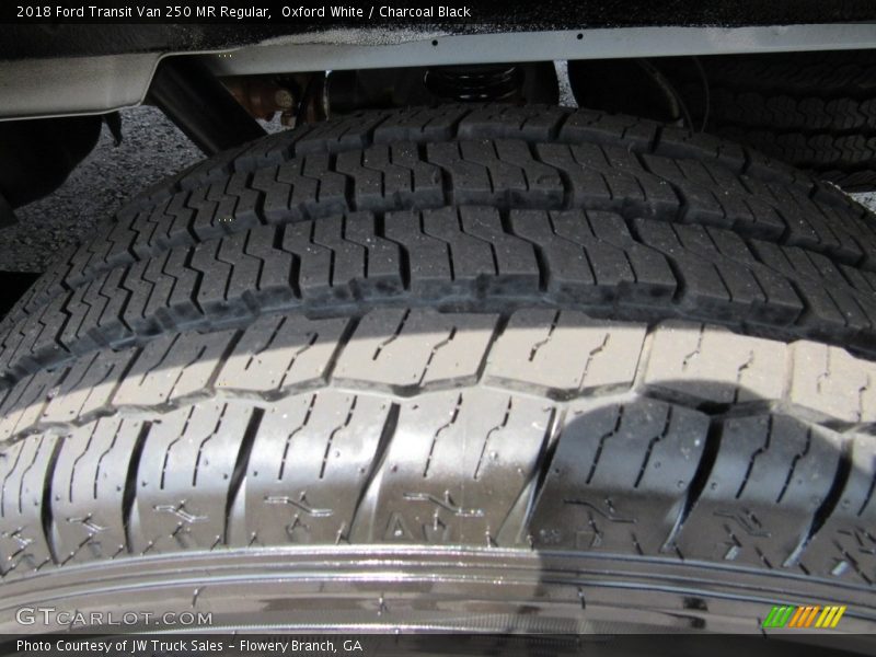 Oxford White / Charcoal Black 2018 Ford Transit Van 250 MR Regular