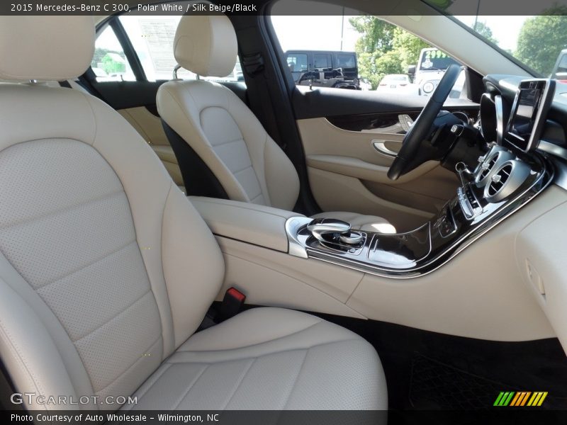 Polar White / Silk Beige/Black 2015 Mercedes-Benz C 300