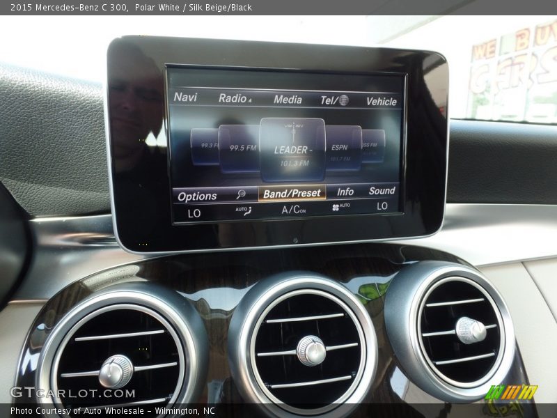 Polar White / Silk Beige/Black 2015 Mercedes-Benz C 300