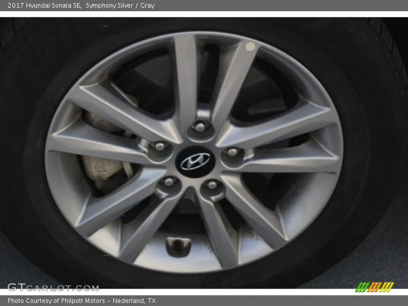 Symphony Silver / Gray 2017 Hyundai Sonata SE