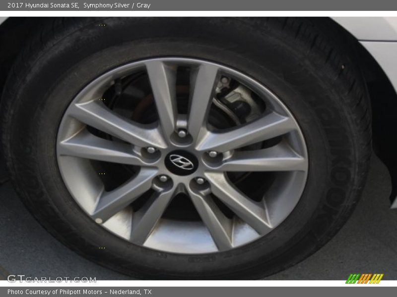 Symphony Silver / Gray 2017 Hyundai Sonata SE