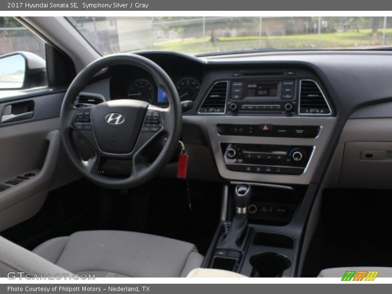 Symphony Silver / Gray 2017 Hyundai Sonata SE