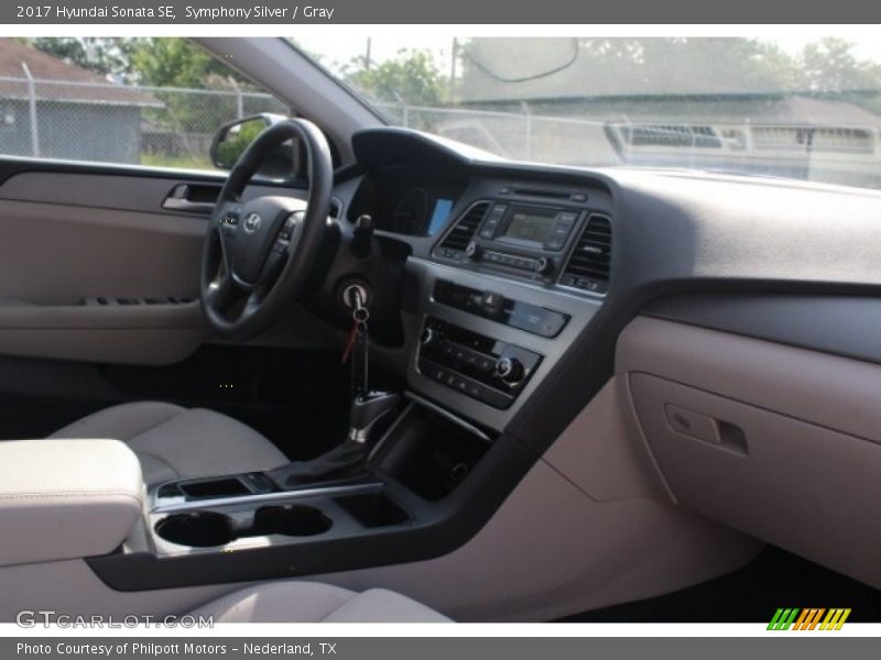 Symphony Silver / Gray 2017 Hyundai Sonata SE
