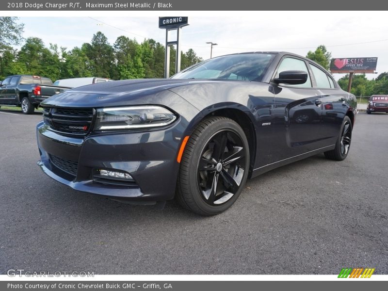 Front 3/4 View of 2018 Charger R/T