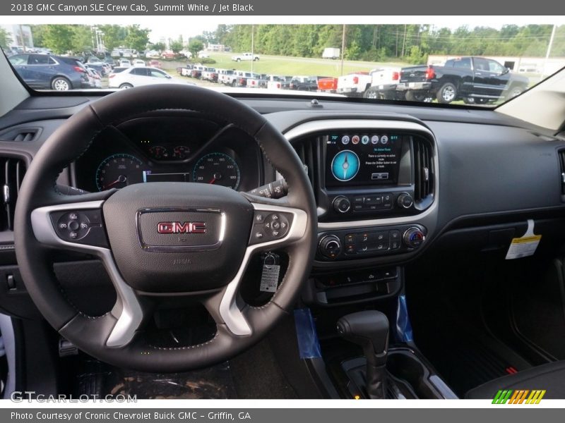 Summit White / Jet Black 2018 GMC Canyon SLE Crew Cab