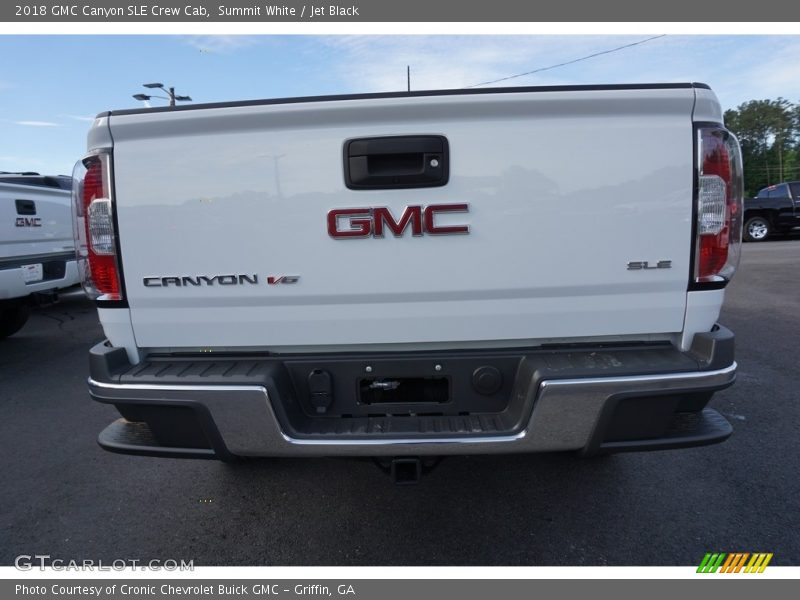 Summit White / Jet Black 2018 GMC Canyon SLE Crew Cab