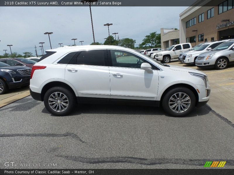 Crystal White Tricoat / Sahara Beige 2018 Cadillac XT5 Luxury AWD