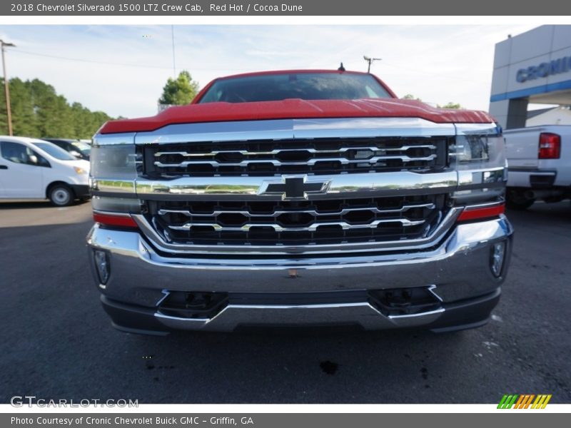 Red Hot / Cocoa Dune 2018 Chevrolet Silverado 1500 LTZ Crew Cab