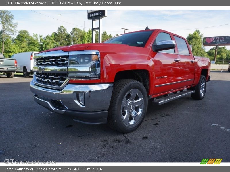 Red Hot / Cocoa Dune 2018 Chevrolet Silverado 1500 LTZ Crew Cab