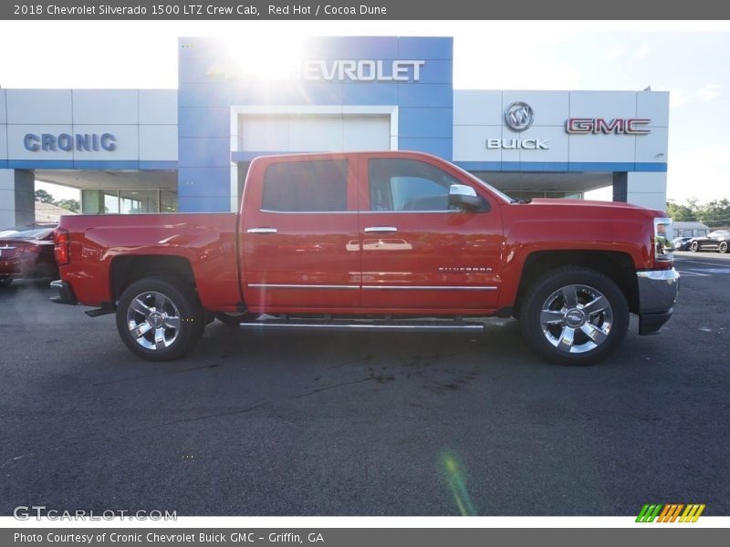 Red Hot / Cocoa Dune 2018 Chevrolet Silverado 1500 LTZ Crew Cab