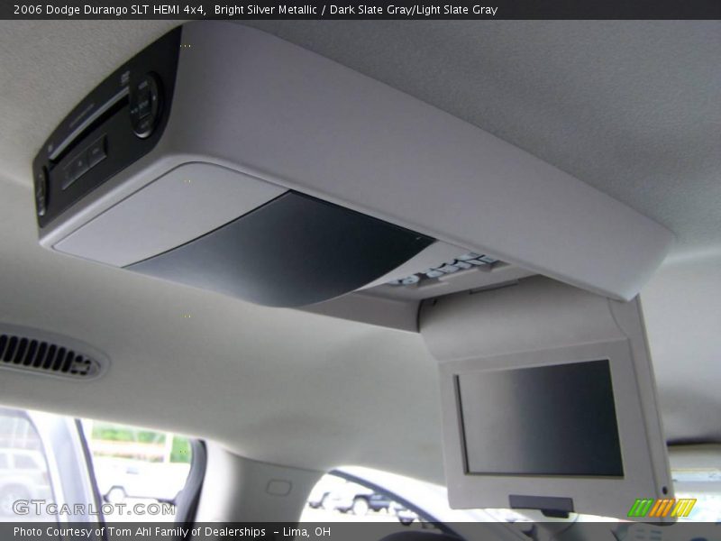 Bright Silver Metallic / Dark Slate Gray/Light Slate Gray 2006 Dodge Durango SLT HEMI 4x4