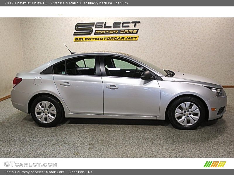 Silver Ice Metallic / Jet Black/Medium Titanium 2012 Chevrolet Cruze LS