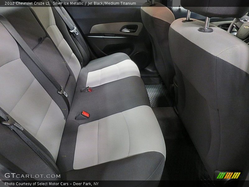 Silver Ice Metallic / Jet Black/Medium Titanium 2012 Chevrolet Cruze LS