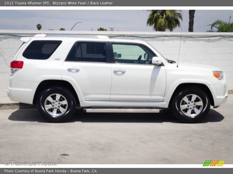 Blizzard White Pearl / Black Leather 2013 Toyota 4Runner SR5