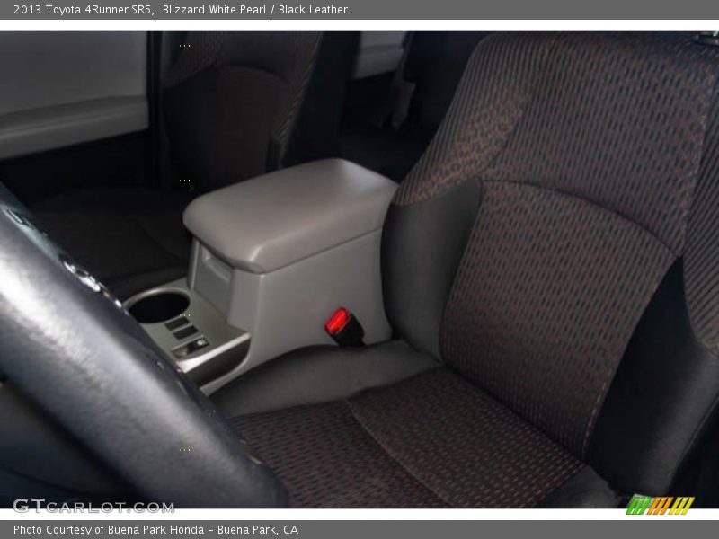 Blizzard White Pearl / Black Leather 2013 Toyota 4Runner SR5