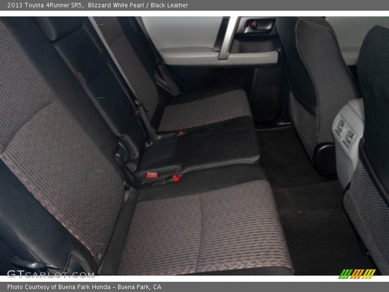 Blizzard White Pearl / Black Leather 2013 Toyota 4Runner SR5