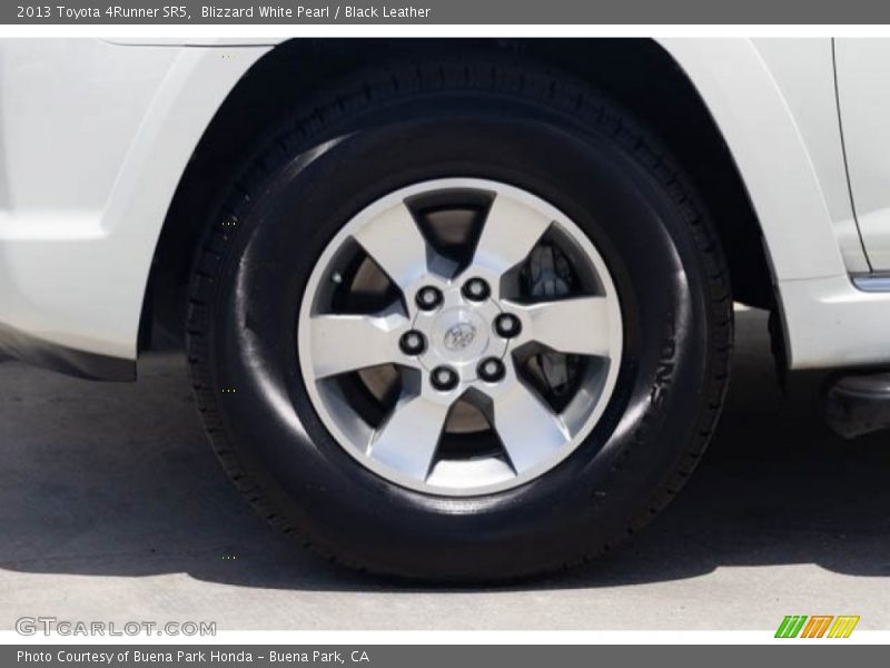 Blizzard White Pearl / Black Leather 2013 Toyota 4Runner SR5