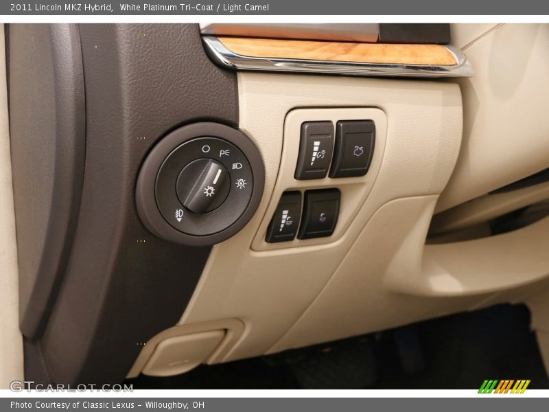 White Platinum Tri-Coat / Light Camel 2011 Lincoln MKZ Hybrid