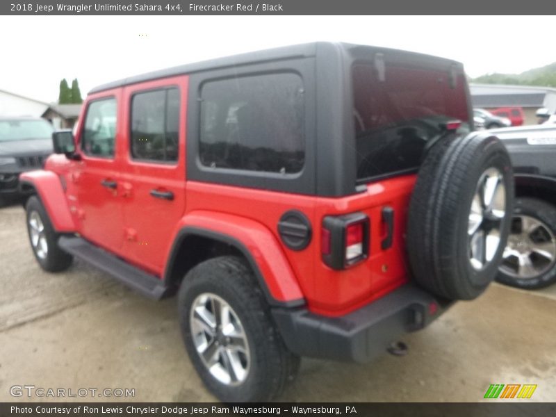 Firecracker Red / Black 2018 Jeep Wrangler Unlimited Sahara 4x4
