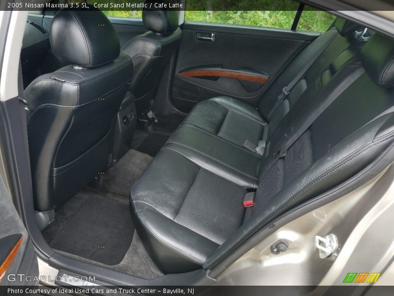Coral Sand Metallic / Cafe Latte 2005 Nissan Maxima 3.5 SL