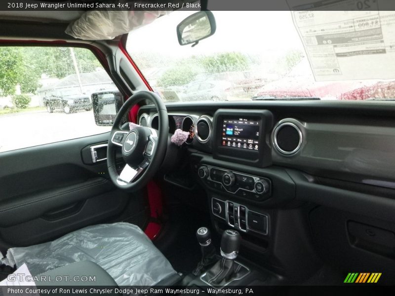 Firecracker Red / Black 2018 Jeep Wrangler Unlimited Sahara 4x4