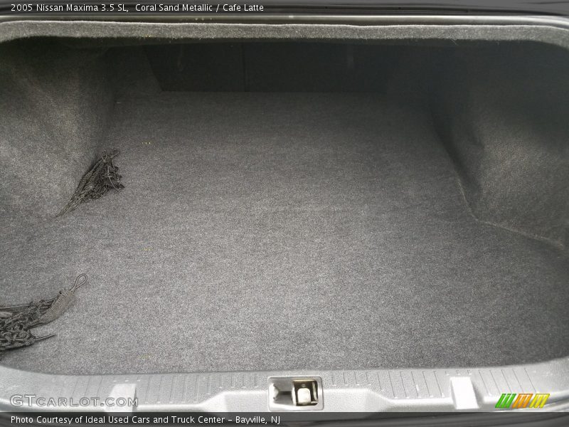 Coral Sand Metallic / Cafe Latte 2005 Nissan Maxima 3.5 SL