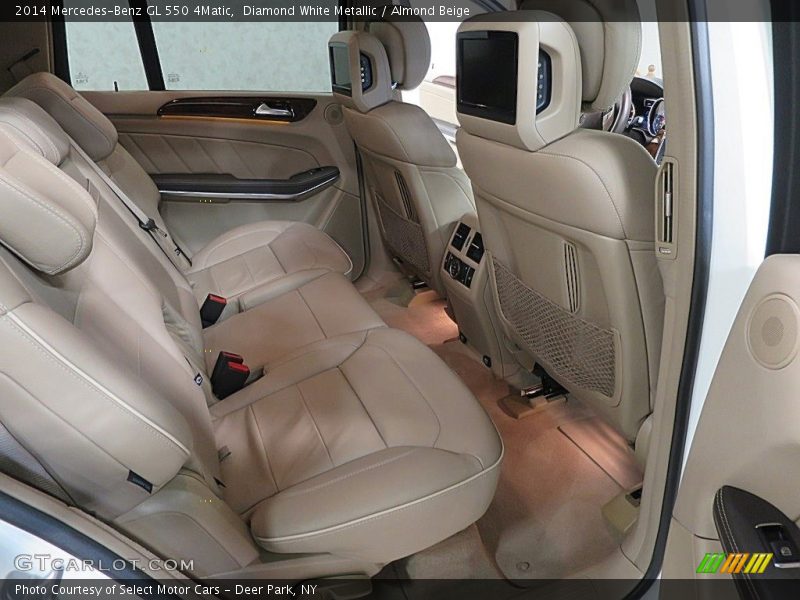 Diamond White Metallic / Almond Beige 2014 Mercedes-Benz GL 550 4Matic