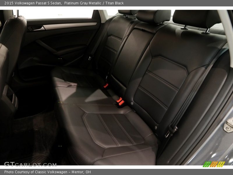 Platinum Gray Metallic / Titan Black 2015 Volkswagen Passat S Sedan