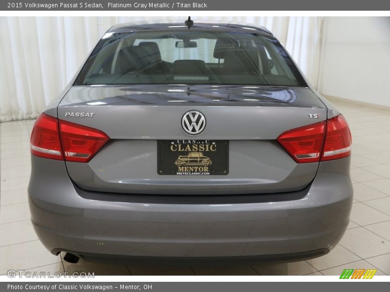 Platinum Gray Metallic / Titan Black 2015 Volkswagen Passat S Sedan