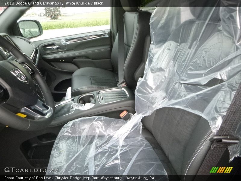 White Knuckle / Black 2018 Dodge Grand Caravan SXT