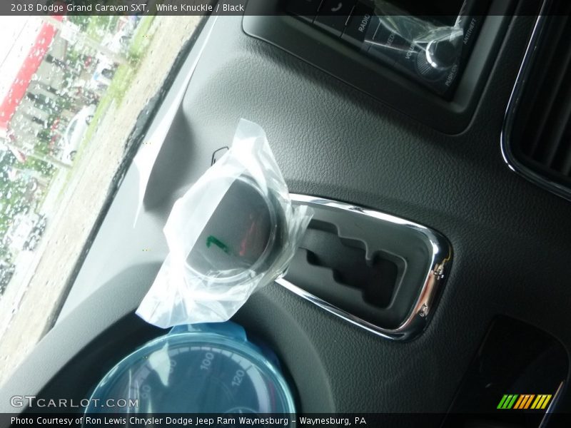 White Knuckle / Black 2018 Dodge Grand Caravan SXT