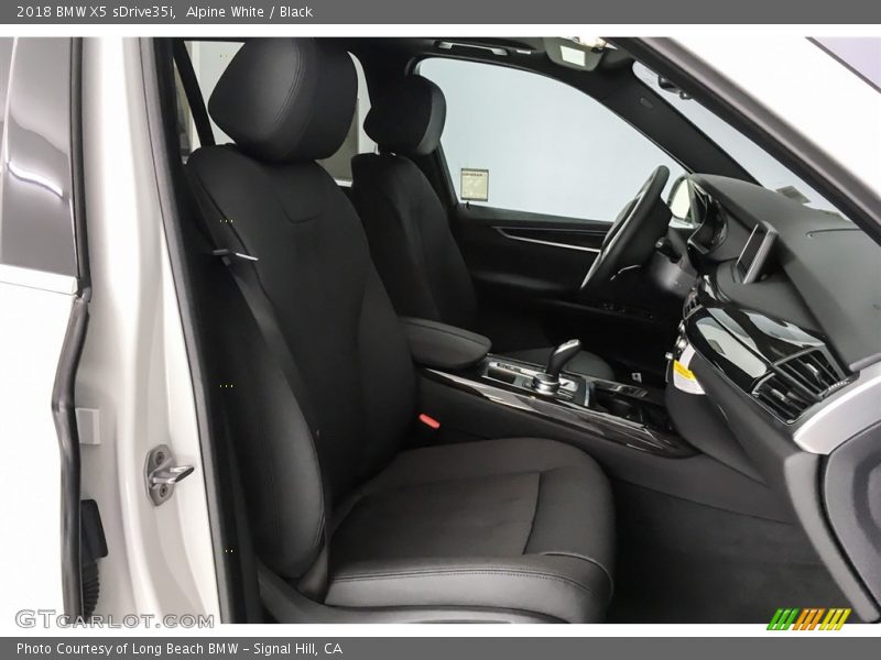 Alpine White / Black 2018 BMW X5 sDrive35i