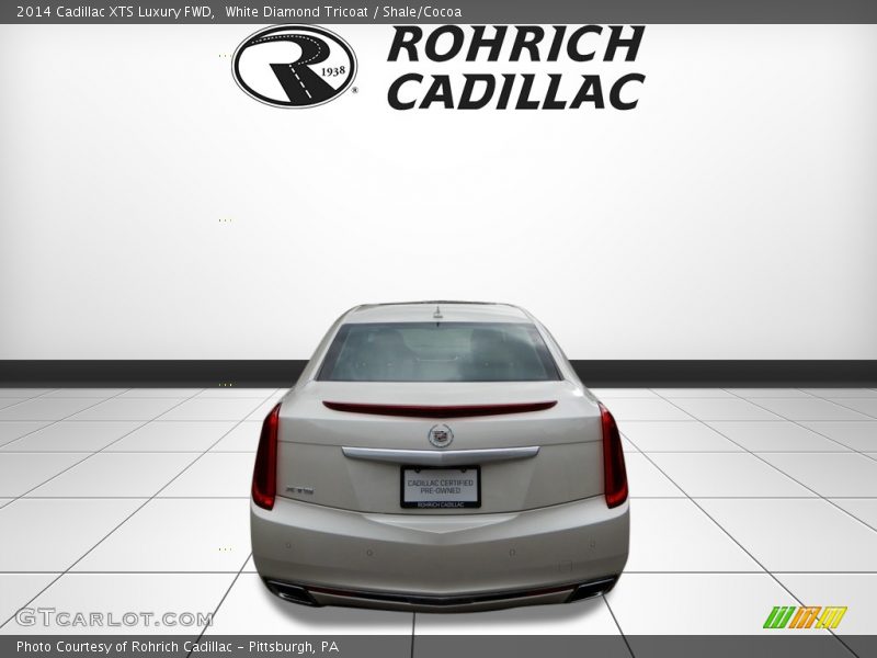 White Diamond Tricoat / Shale/Cocoa 2014 Cadillac XTS Luxury FWD