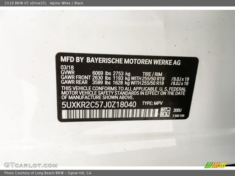 Alpine White / Black 2018 BMW X5 sDrive35i